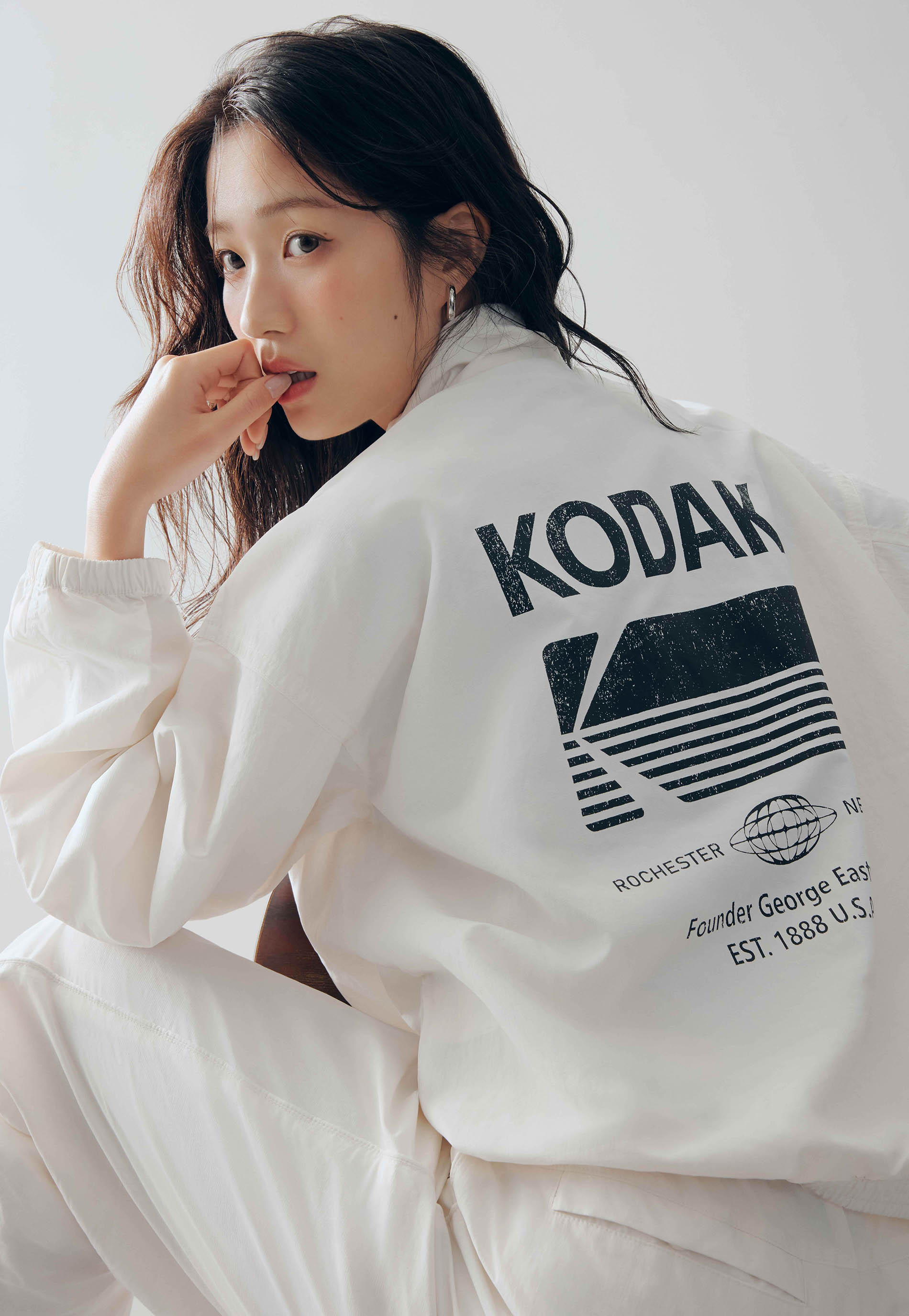 코닥어패럴, 배우 김혜윤과 새 캠페인 공개... 헤리티지 신상 화제 1242-Image